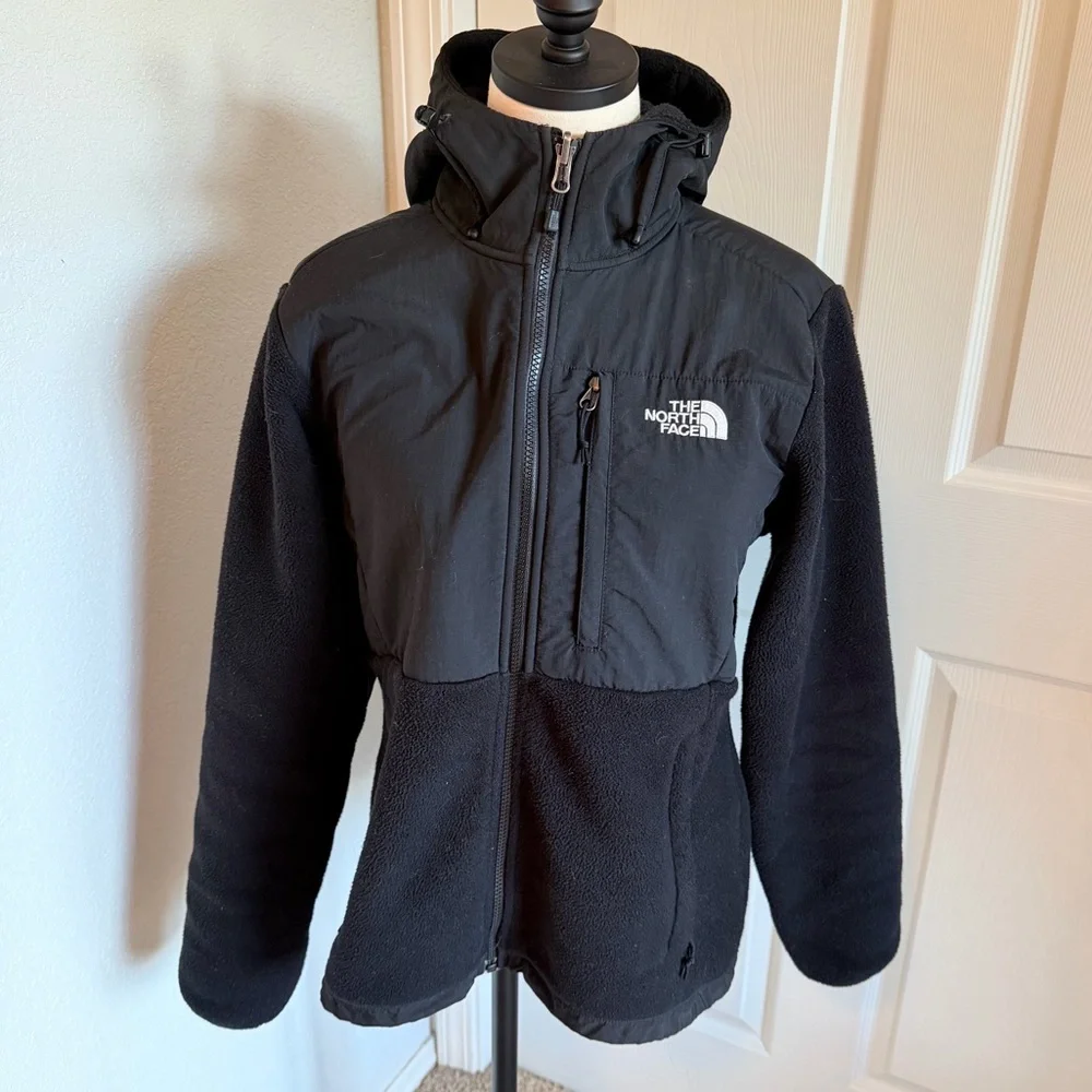 The North Face - Picture 1 of 3